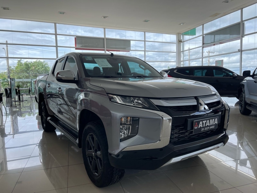 mitsubishi l200 triton 2.4 16v turbo diesel sport hpe cd 4p 4x4 automatico 2022 mitsubishi l200 triton 2.4 16v turbo diesel sport hpe cd 4p 4x4 automatico 2022
