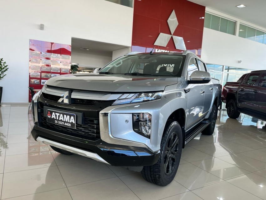 mitsubishi l200 triton 2.4 16v turbo diesel sport hpe cd 4p 4x4 automatico 2024
