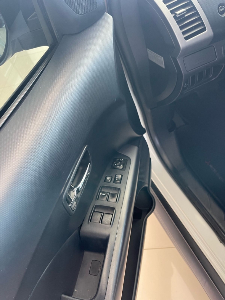 mitsubishi outlander 2.0 16v gasolina 4p automatico 2012