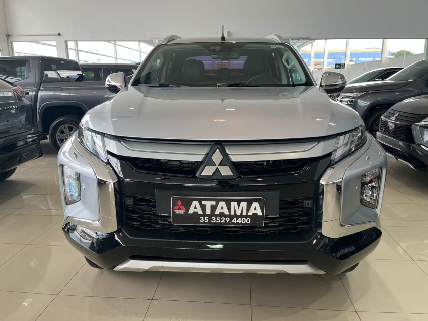 mitsubishi l200 triton 2.4 16v turbo diesel sport hpe-s cd 4p 4x4 automatico 2023