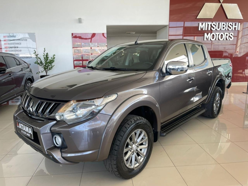 mitsubishi l200 triton 2.4 16v turbo diesel sport hpe cd 4p 4x4 automatico 2020