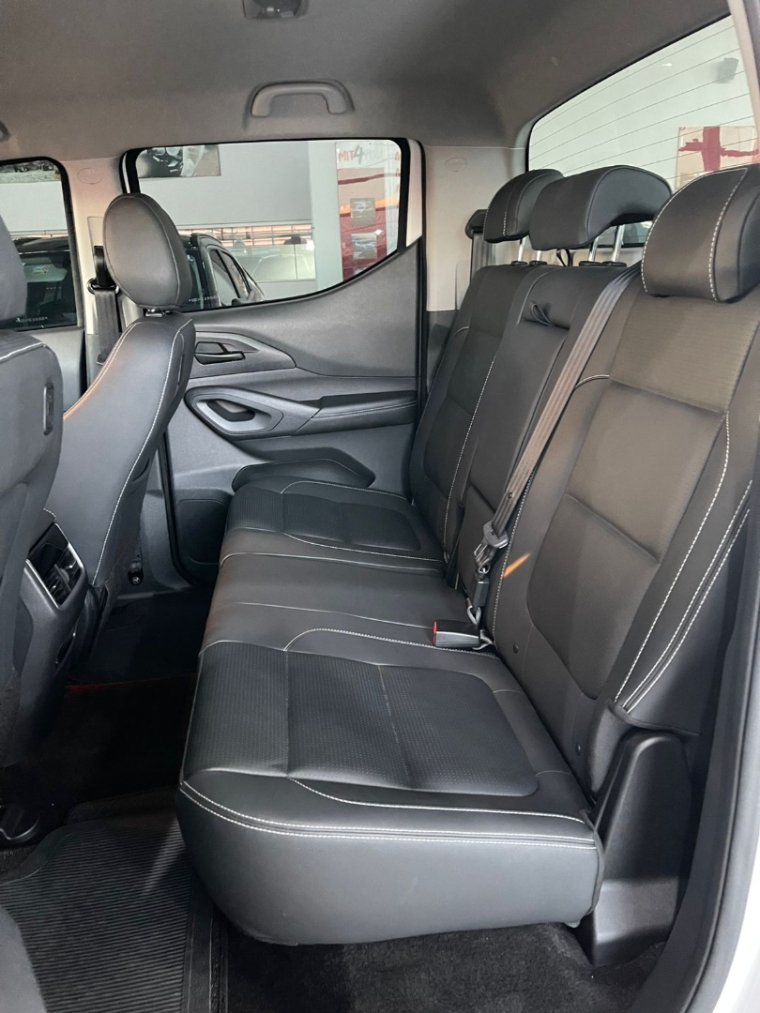 fiat titano 2.2 turbo diesel volcano 4x4 at6 2.1 4p automatico 2025