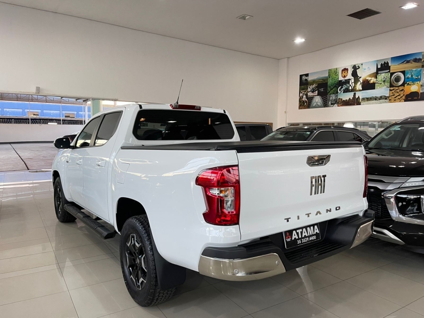 fiat titano 2.2 turbo diesel volcano 4x4 at6 2.1 4p automatico 2025
