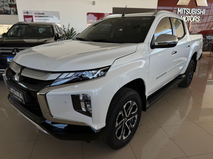 mitsubishi l200 triton 2.4 16v turbo diesel sport hpe-s cd 4p 4x4 automatico 2025