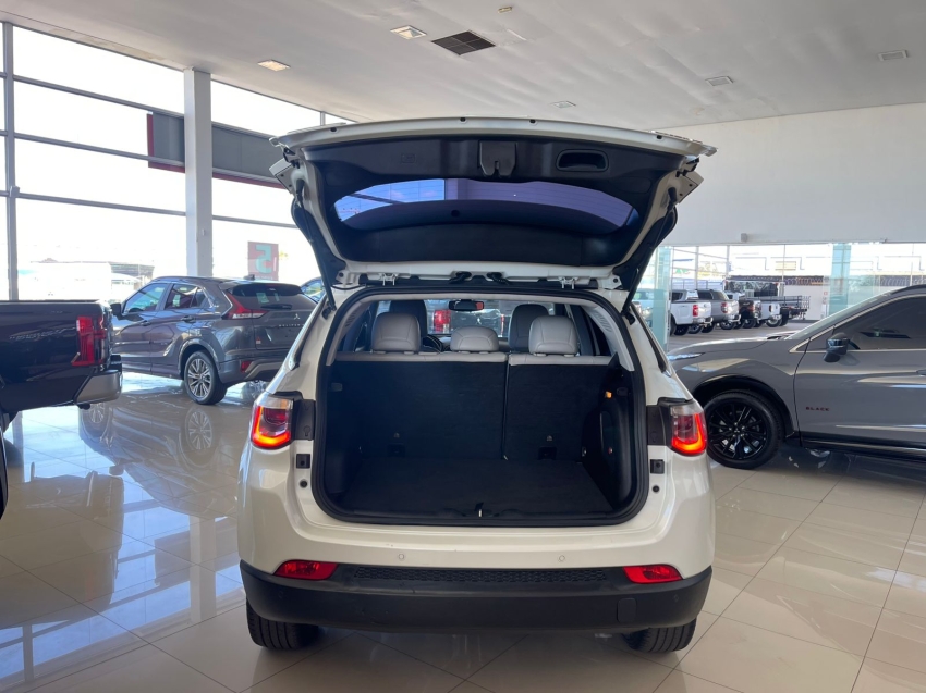 jeep compass 2.0 16v diesel longitude 4x4 automatico 4p 2019
