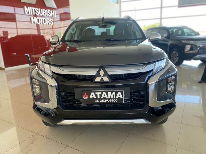 mitsubishi l200 triton 2.4 16v turbo diesel sport hpe-s cd 4p 4x4 automatico 2023