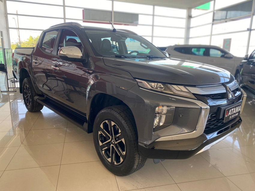 mitsubishi l200 triton 2.4 16v turbo diesel sport hpe-s cd 4p 4x4 automatico 2023 mitsubishi l200 triton 2.4 16v turbo diesel sport hpe-s cd 4p 4x4 automatico 2023