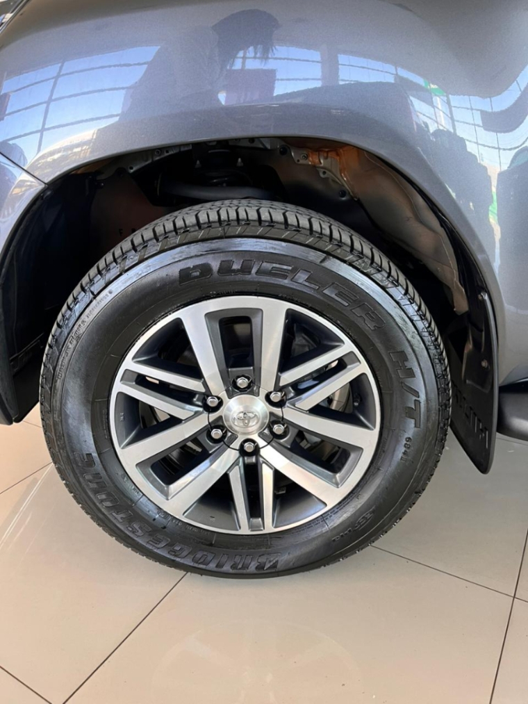 toyota hilux 2.7 srv 4x2 cd 16v flex 4p automatico 2.6 2019