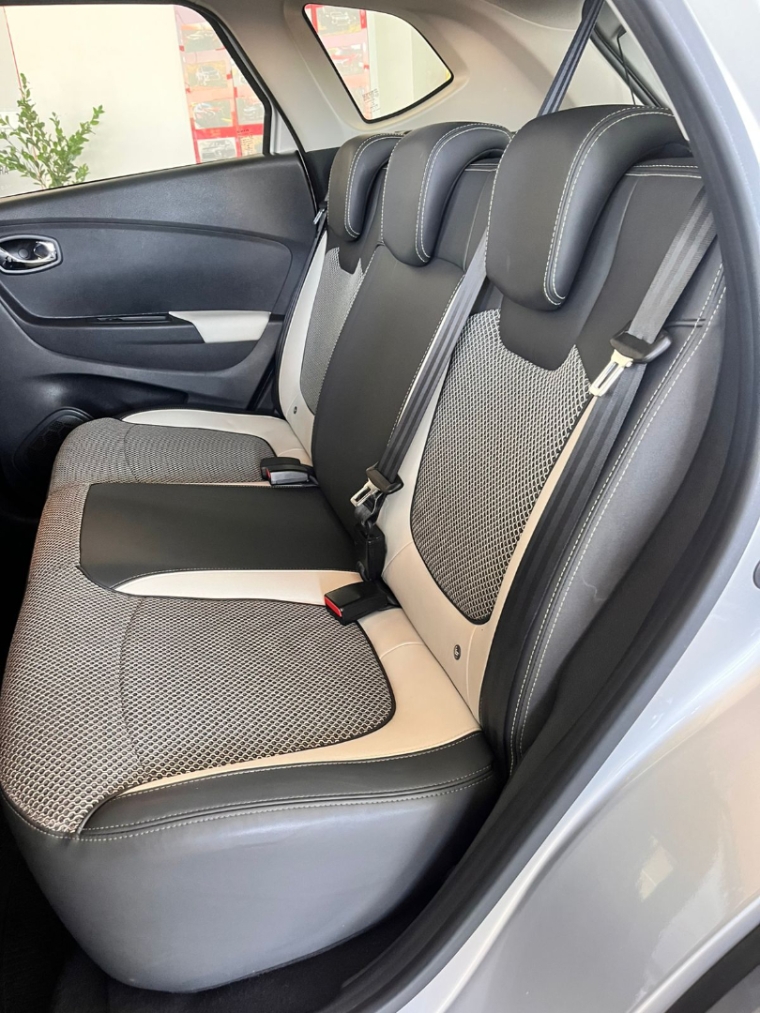 renault captur 1.6 16v sce flex intense x-tronic 1.5 5p automatico 2019