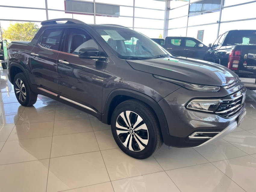 fiat toro 2.0 16v turbo diesel volcano 4wd at9 1.9 4p automatico 2022