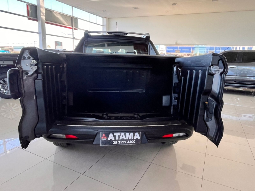 fiat toro 2.0 16v turbo diesel volcano 4wd at9 1.9 4p automatico 2022