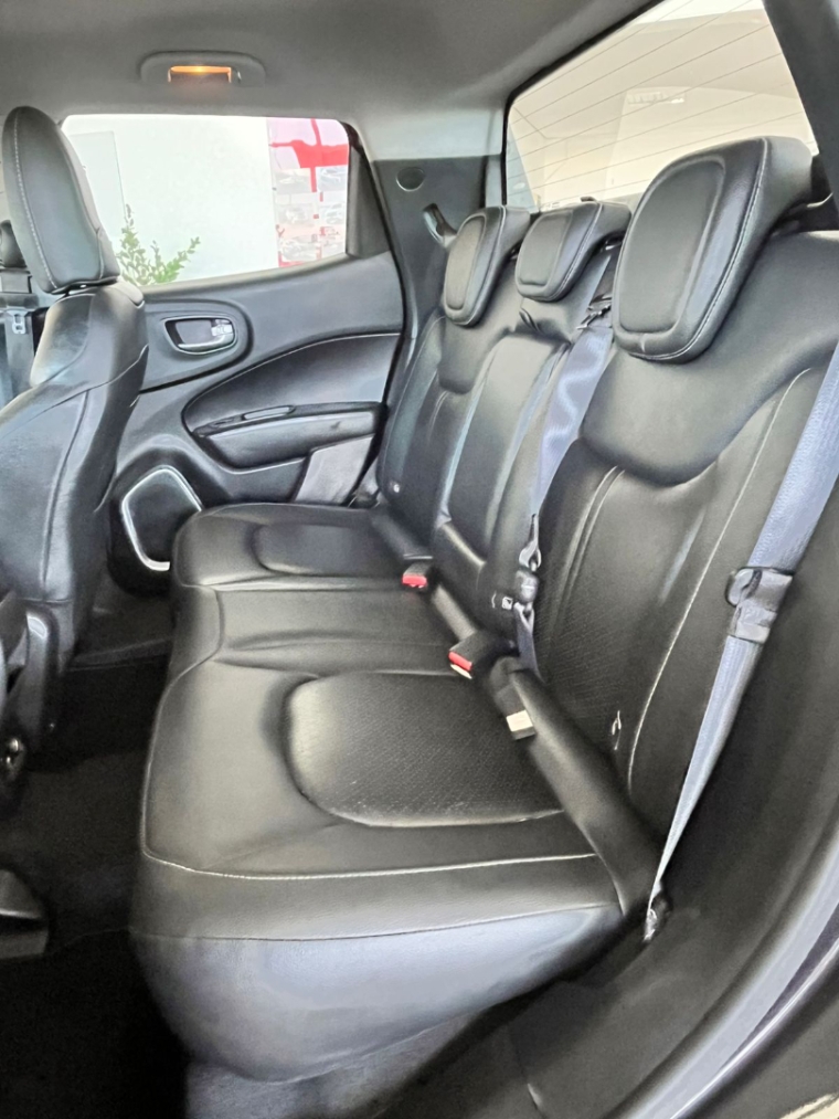 fiat toro 2.0 16v turbo diesel volcano 4wd at9 1.9 4p automatico 2022