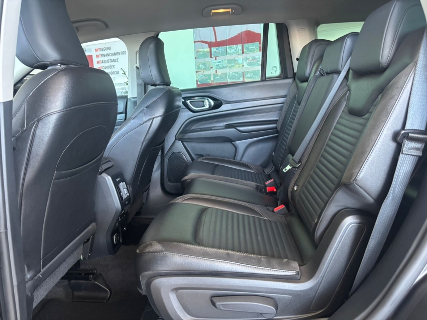 jeep commander 2.0 td380 turbo diesel limited at9 1.9 5p automatico 2022