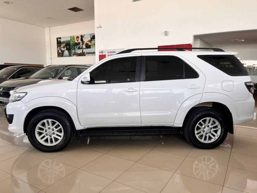toyota hilux sw4 3.0 srv 4x4 16v turbo intercooler diesel 4p automatico 2.9 5p 2014