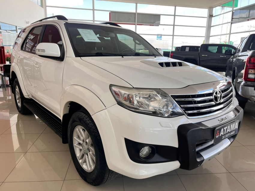 toyota hilux sw4 3.0 srv 4x4 16v turbo intercooler diesel 4p automatico 2.9 5p 2014