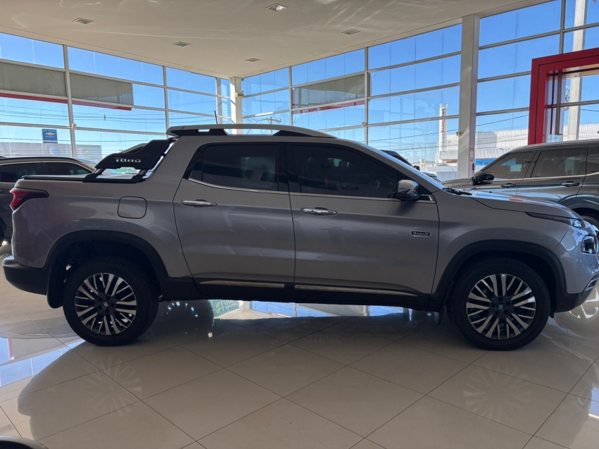 fiat toro 2.0 16v turbo diesel ranch 4wd at9 1.9 4p automatico 2024