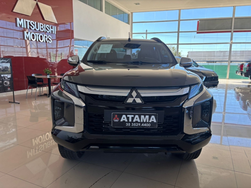 mitsubishi l200 triton 2.4 16v turbo diesel sport hpe cd 4p 4x4 automatico 2023
