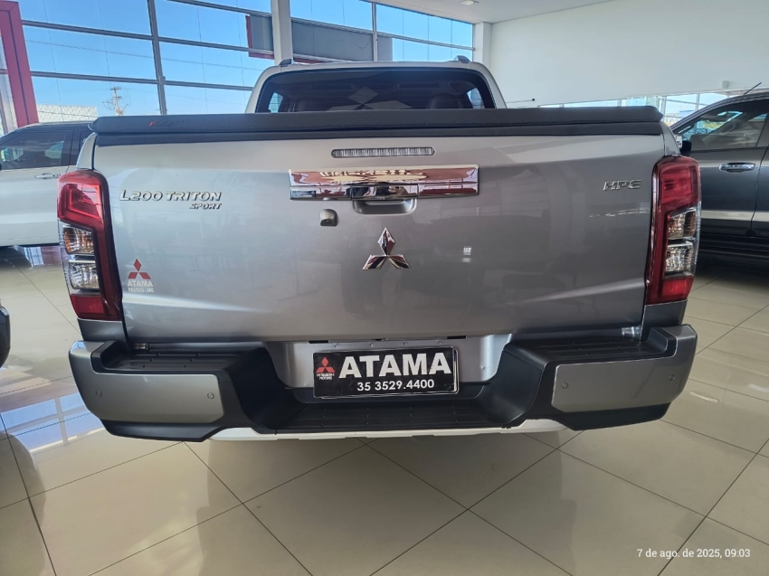 mitsubishi l200 triton 2.4 16v turbo diesel sport hpe cd 4p 4x4 automatico 2023