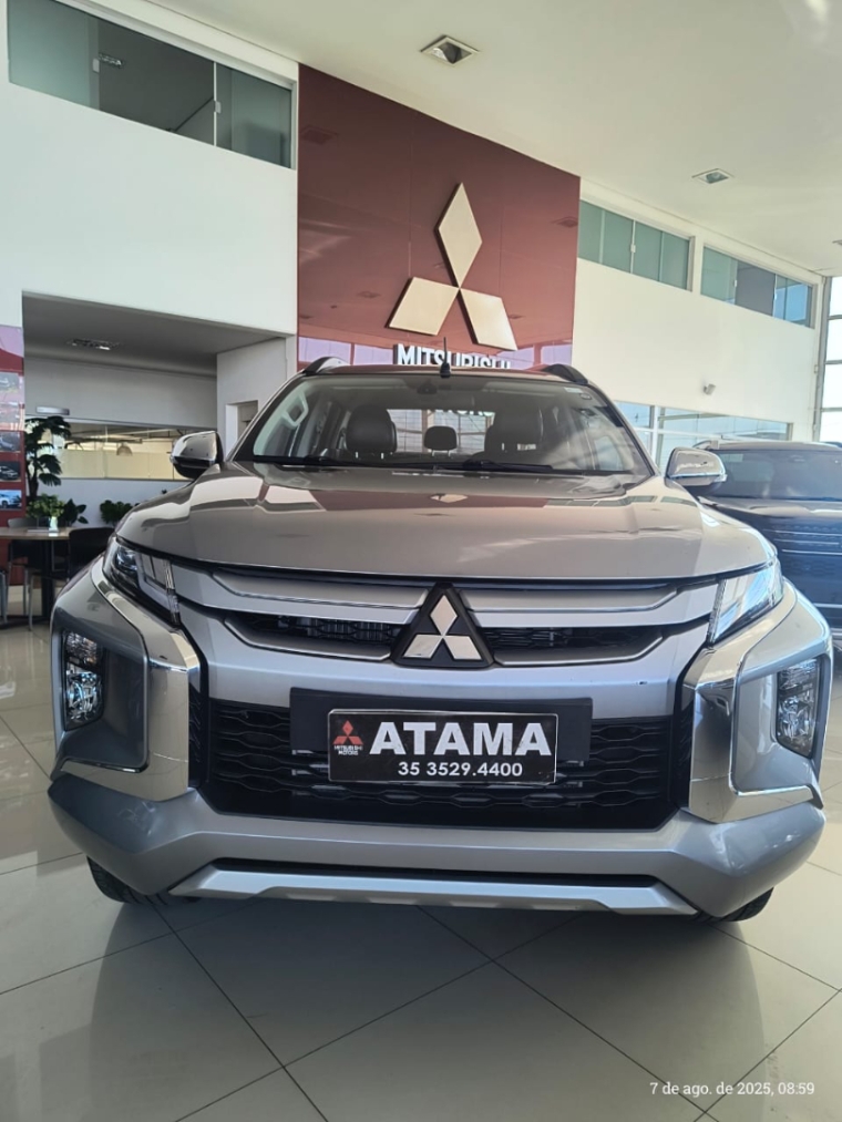 mitsubishi l200 triton 2.4 16v turbo diesel sport hpe cd 4p 4x4 automatico 2023