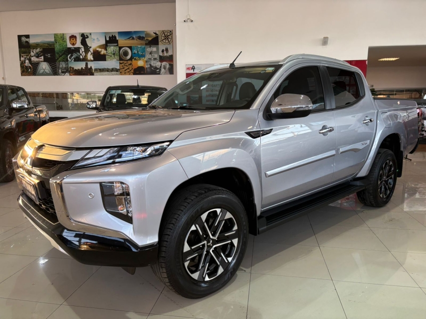 mitsubishi l200 triton 2.4 turbo diesel 4x4 at sport hpe-s 4p automatico 2024