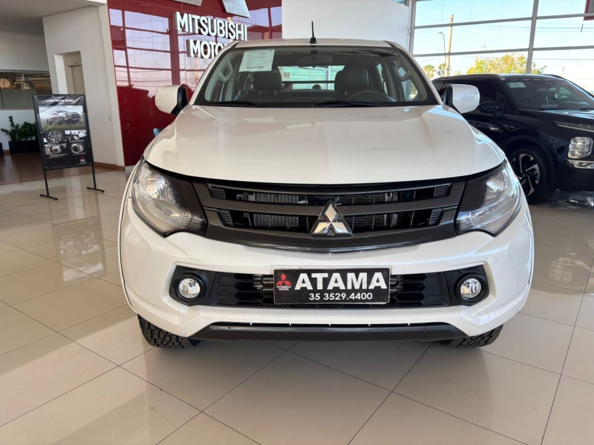 mitsubishi l200 triton 2.4 16v turbo diesel sport gls cd 4p 4x4 automatico 2018