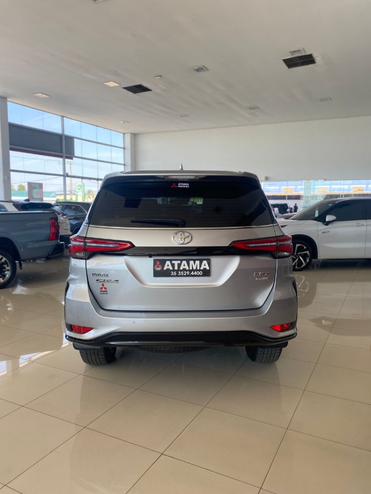 toyota hilux sw4 2.8 d-4d turbo diesel srx platinum 7l 4x4 automatico 4p 2024