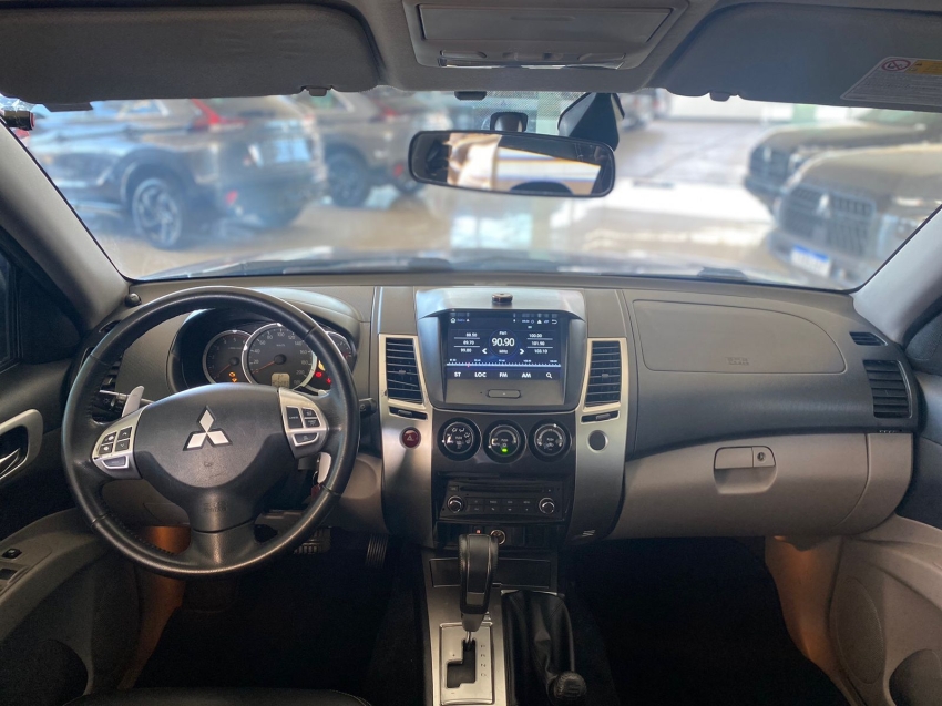 mitsubishi pajero dakar 3.2 hpe 4x4 7 lugares 16v turbo intercooler diesel 4p automatico 2018