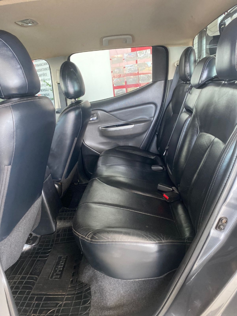 mitsubishi l200 triton 2.4 16v turbo diesel sport hpe-s cd 4p 4x4 automatico 2019