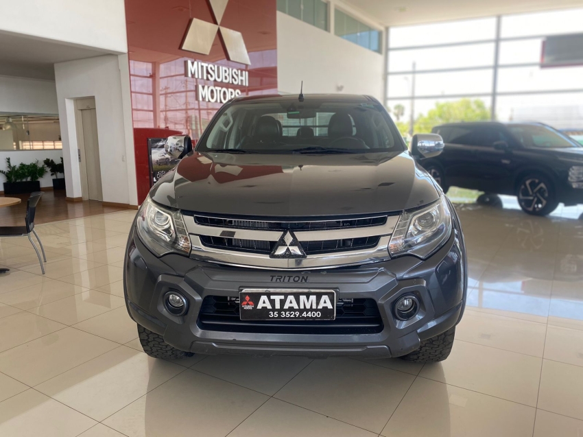 mitsubishi l200 triton 2.4 16v turbo diesel sport hpe-s cd 4p 4x4 automatico 2019