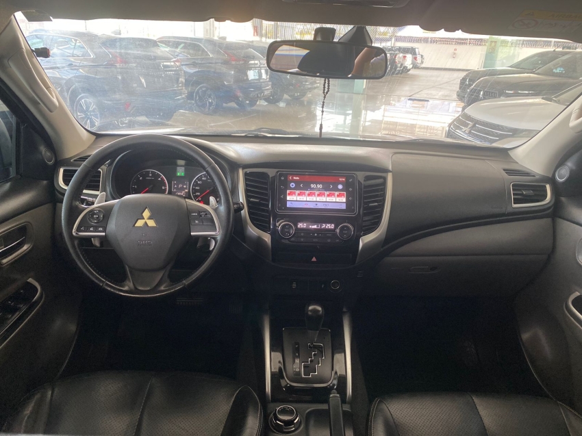 mitsubishi l200 triton 2.4 16v turbo diesel sport hpe-s cd 4p 4x4 automatico 2019