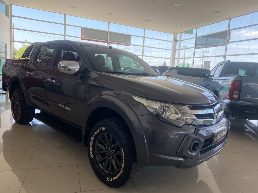 mitsubishi l200 triton 2.4 16v turbo diesel sport hpe-s cd 4p 4x4 automatico 2019 mitsubishi l200 triton 2.4 16v turbo diesel sport hpe-s cd 4p 4x4 automatico 2019