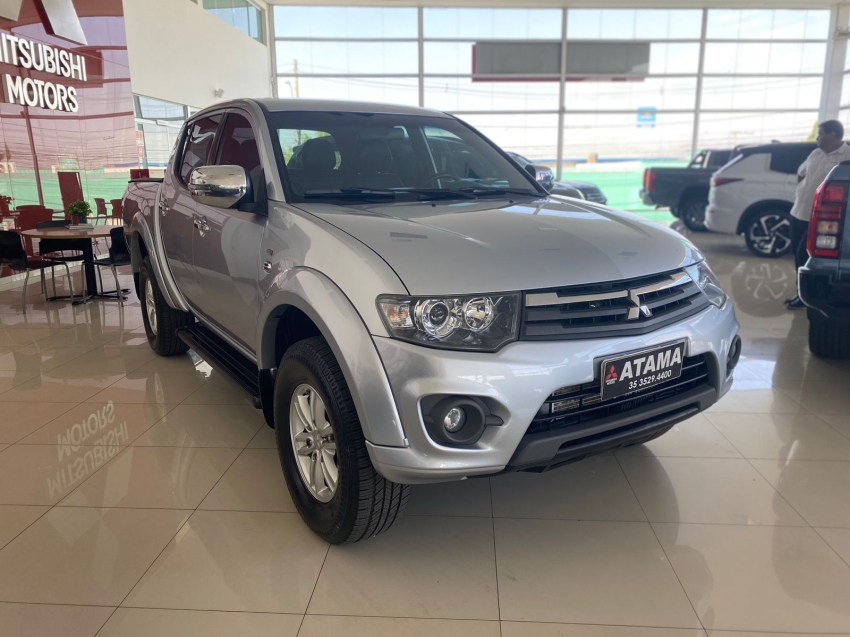 mitsubishi l200 triton 3.2 hpe 4x4 cd 16v turbo intercooler diesel 4p automatico 2016 mitsubishi l200 triton 3.2 hpe 4x4 cd 16v turbo intercooler diesel 4p automatico 2016