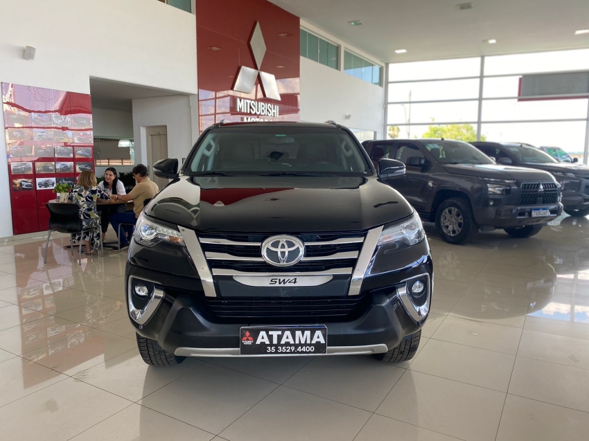 toyota hilux sw4 2.8 srx 4x4 7 lugares 16v turbo intercooler diesel 4p automatico 2019
