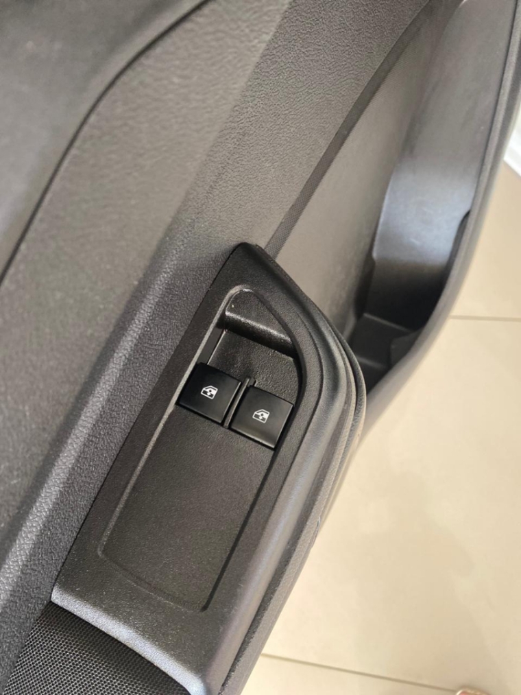 chevrolet onix 1.4 mpfi lt 8v flex 4p manual 20147