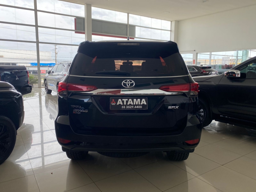 toyota hilux sw4 2.8 srx 4x4 16v turbo intercooler diesel 4p automatico 20173