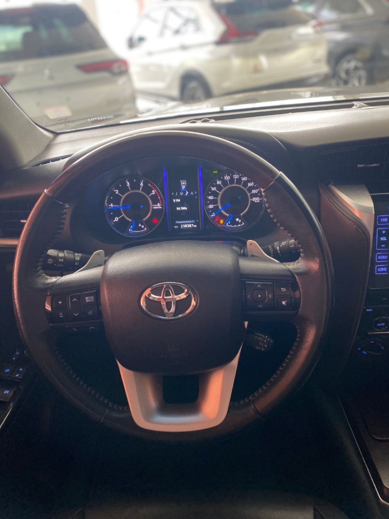 toyota hilux sw4 2.8 srx 4x4 16v turbo intercooler diesel 4p automatico 201710