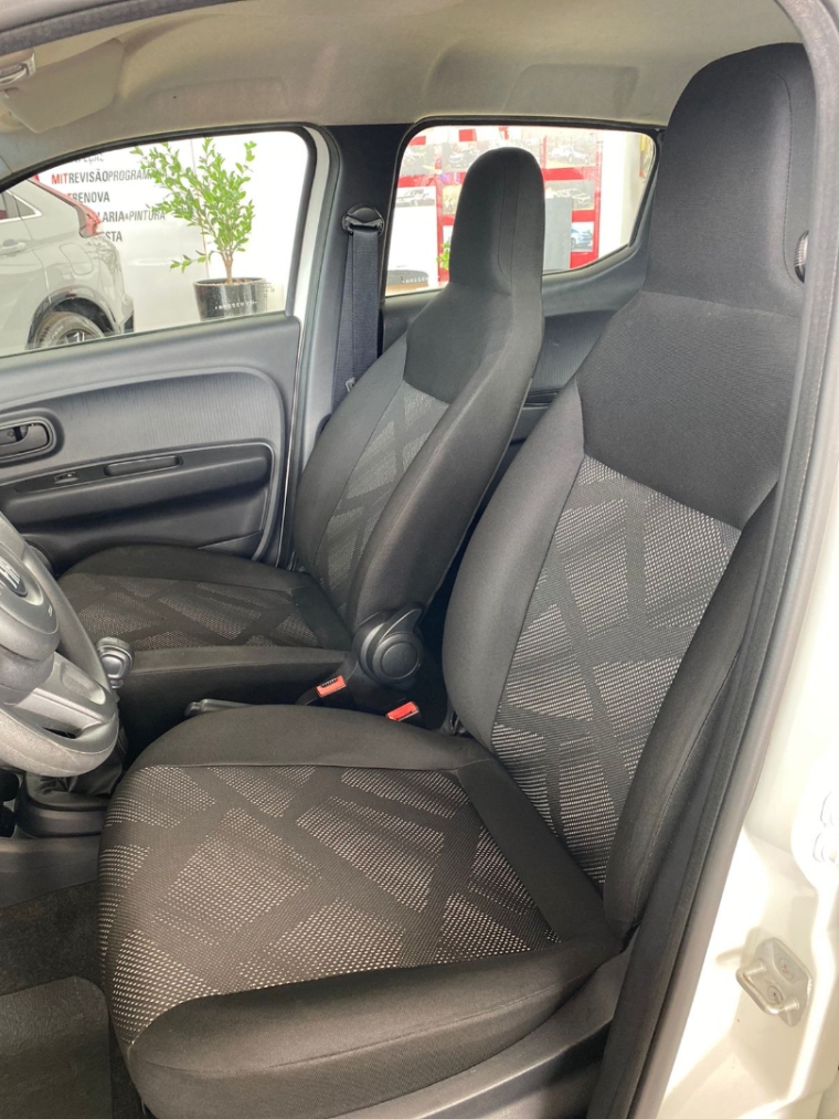 fiat mobi 1.0 evo flex like. manual 4p 202413