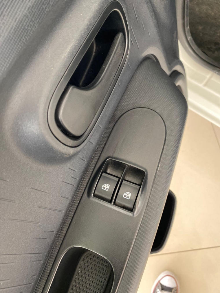 fiat mobi 1.0 evo flex like. manual 4p 20248