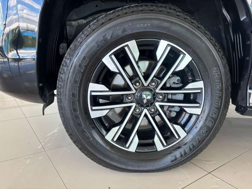 mitsubishi pajero sport 2.4 16v mivec turbo diesel hpe awd automatico 4p 20234