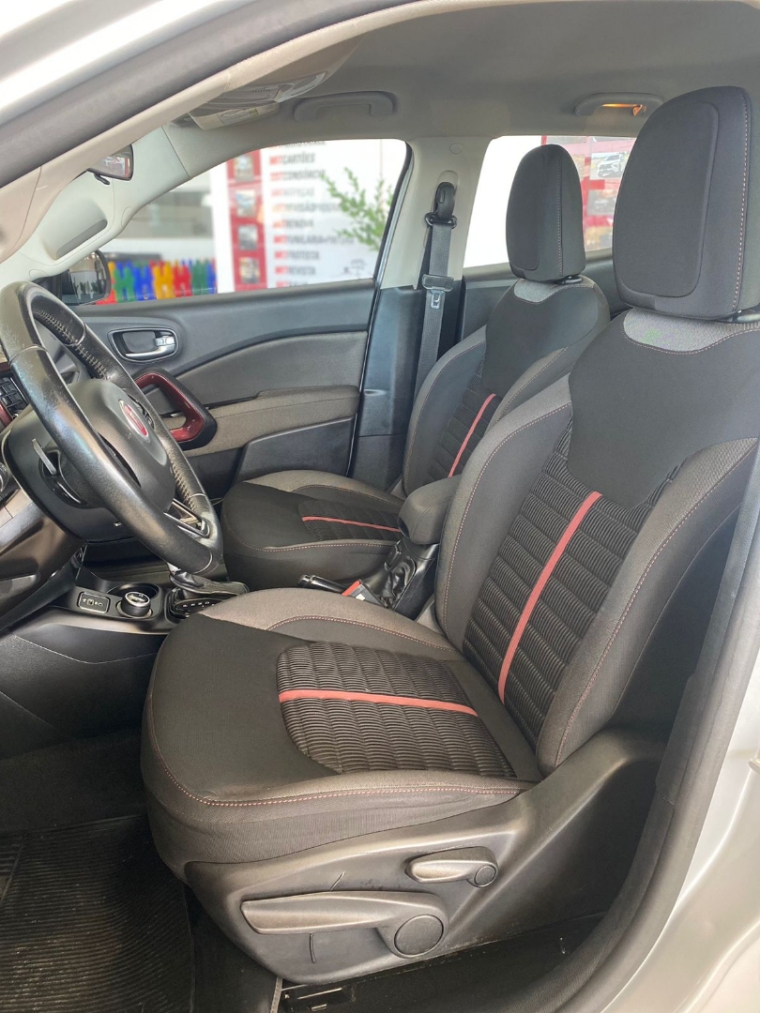 fiat toro 2.0 16v turbo diesel freedom 4wd at9 4p automatico 201913