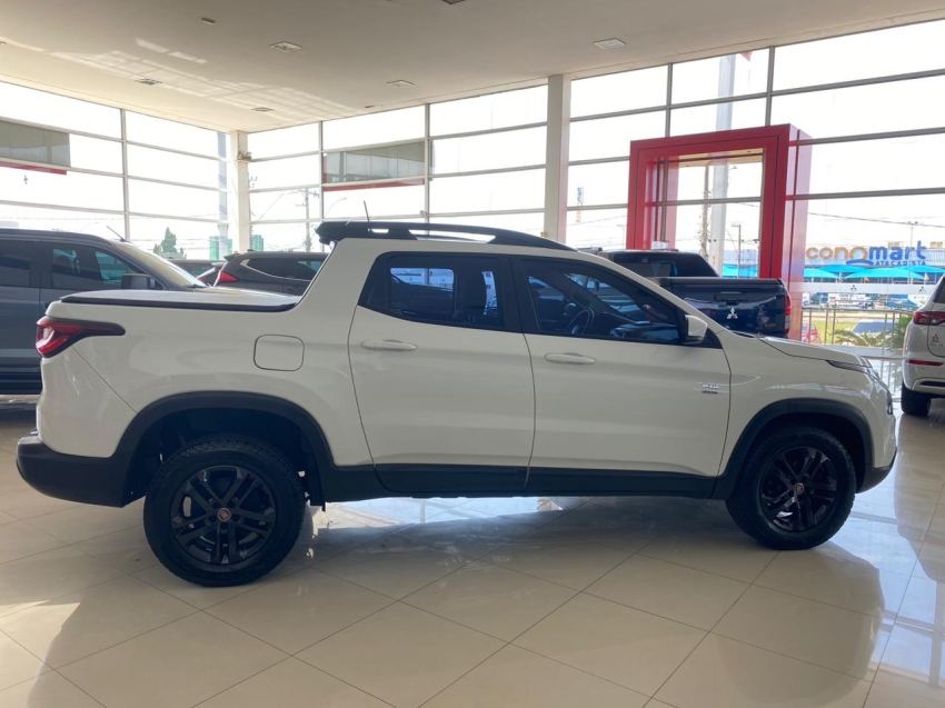 fiat toro 2.0 16v turbo diesel freedom 4wd at9 4p automatico 20195