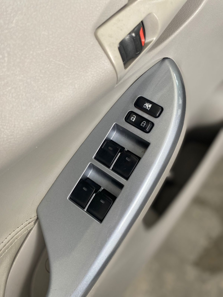 toyota corolla 1.8 gli 16v flex 4p automatico 20127