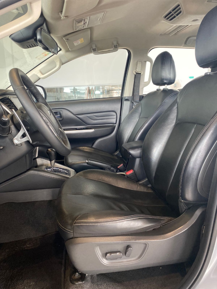 mitsubishi l200 triton 2.4 16v turbo diesel sport hpe-s cd 4p 4x4 automatico 202212