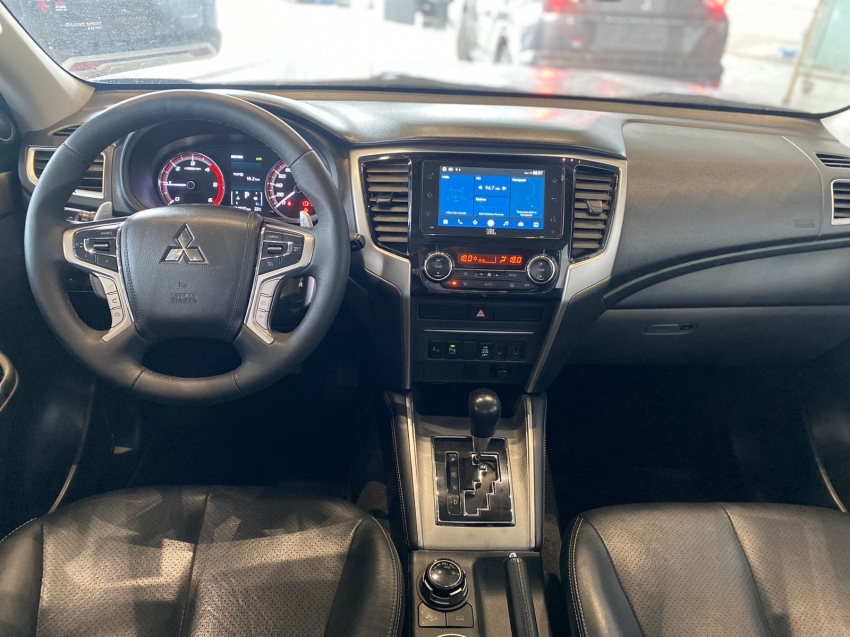 mitsubishi l200 triton 2.4 16v turbo diesel sport hpe-s cd 4p 4x4 automatico 202211