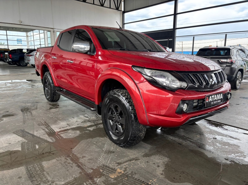 mitsubishi l200 triton 2.4 16v turbo diesel sport hpe cd 4p 4x4 automatico 2019