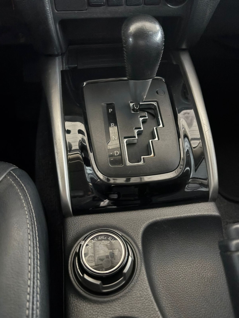 mitsubishi l200 triton 2.4 16v turbo diesel sport hpe cd 4p 4x4 automatico 201910