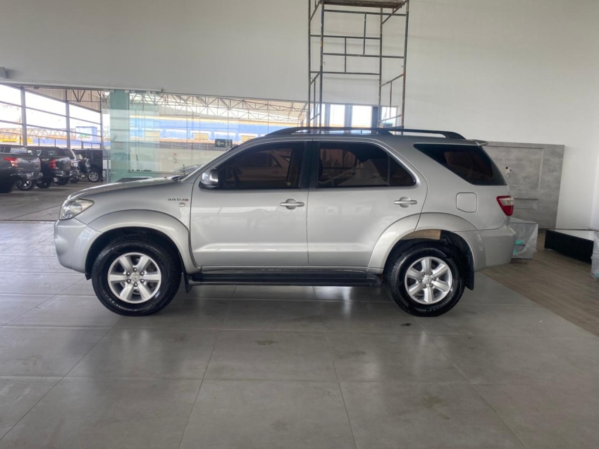 toyota hilux sw4 3.0 srv 4x4 16v turbo intercooler diesel 4p automatico 20115