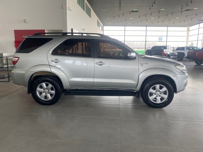 toyota hilux sw4 3.0 srv 4x4 16v turbo intercooler diesel 4p automatico 20113