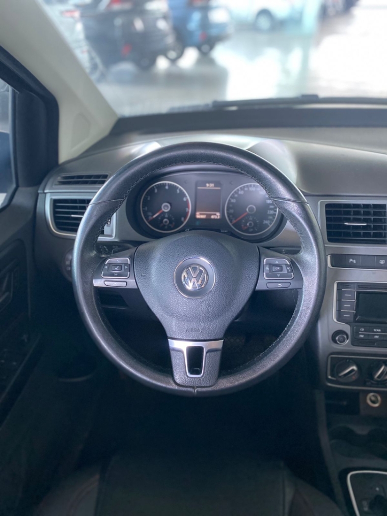 volkswagen fox 1.6 msi comfortline 8v flex 4p automatizado automatico 201510