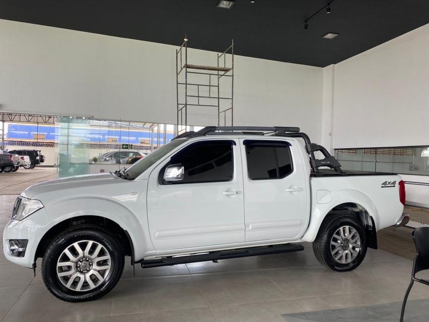 nissan frontier 2.5 sl 4x4 cd turbo eletronic diesel 4p automatico 20152